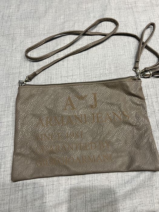 Дамска чанта,,Armani Jeans” с дълга дръжка