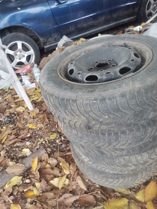 Зимни Гуми с джанти 14ки 165/70/R14 Michelin за vw polo поло