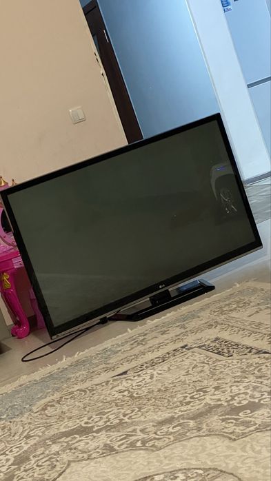 LG телевизор