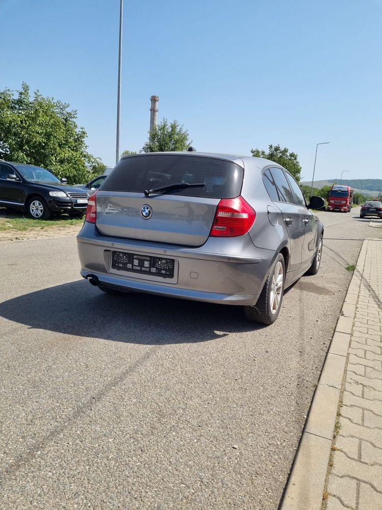 Vand bmw seria 1 de vanzare