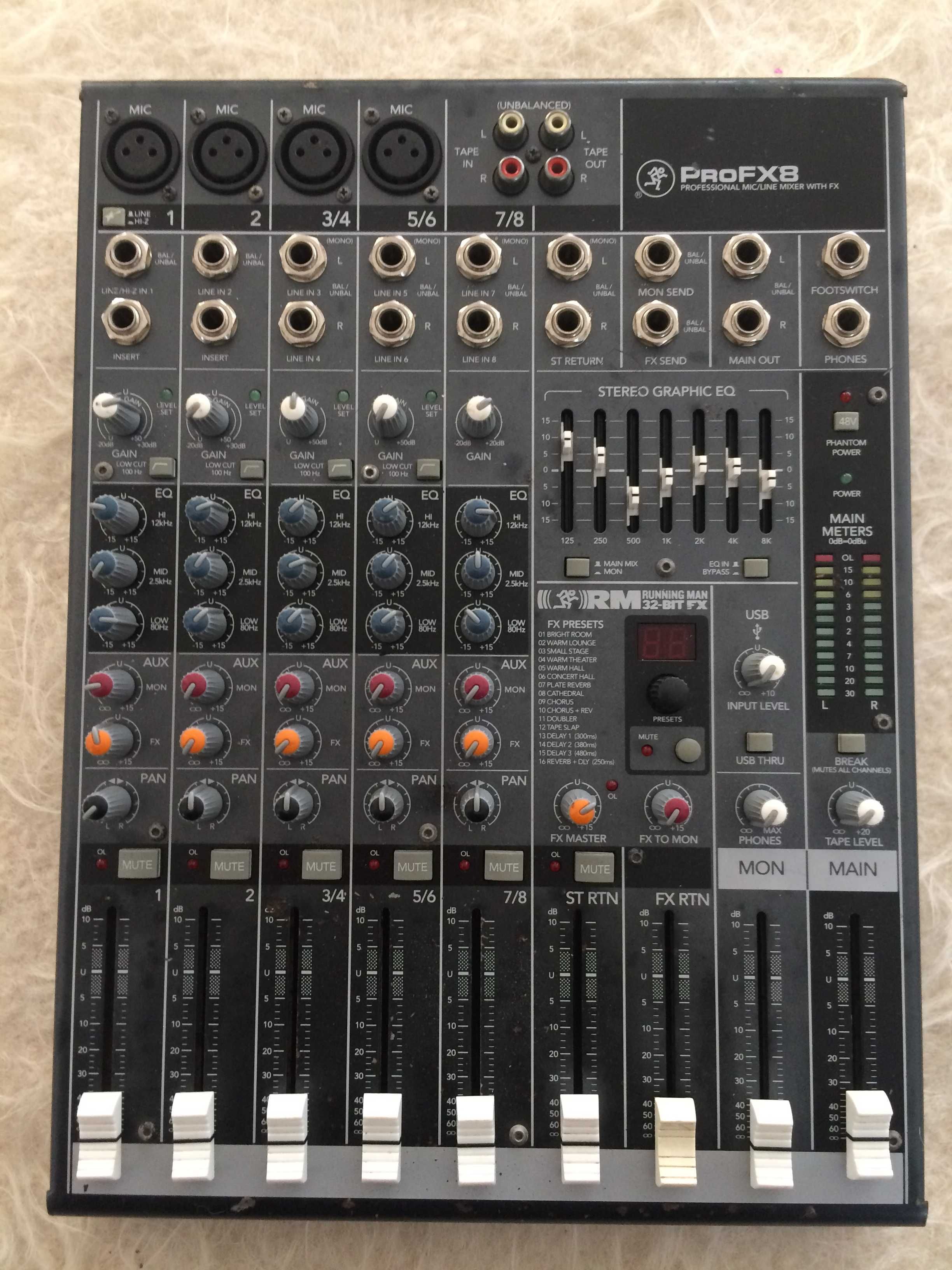 Mixer Mackie Pro fx8