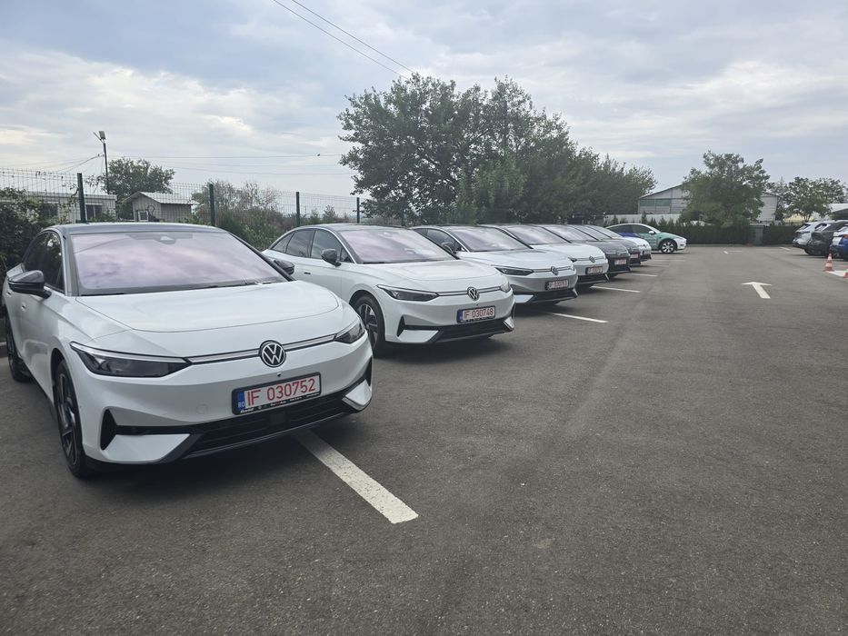 Inchiriem Volkswagen ID.7- Nistour.ro