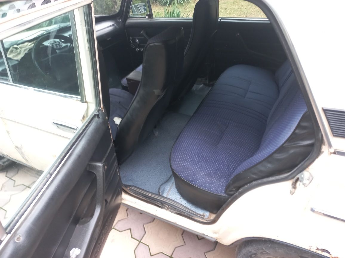 Vaz2106 sotiladi
