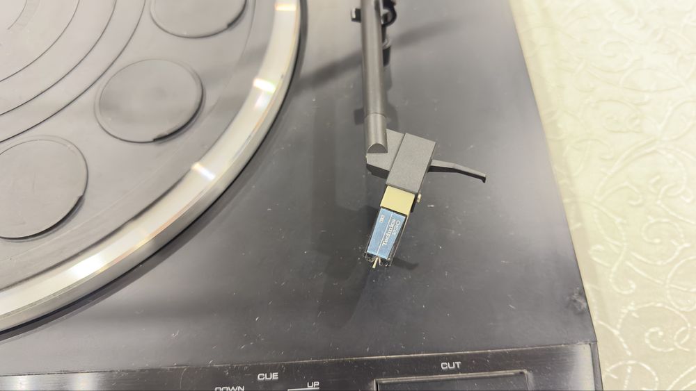 Виниловый проигрыватель Yamaha TT-230 (yapan)