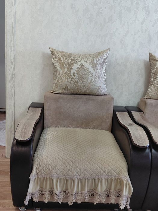 Продается диван с креслом