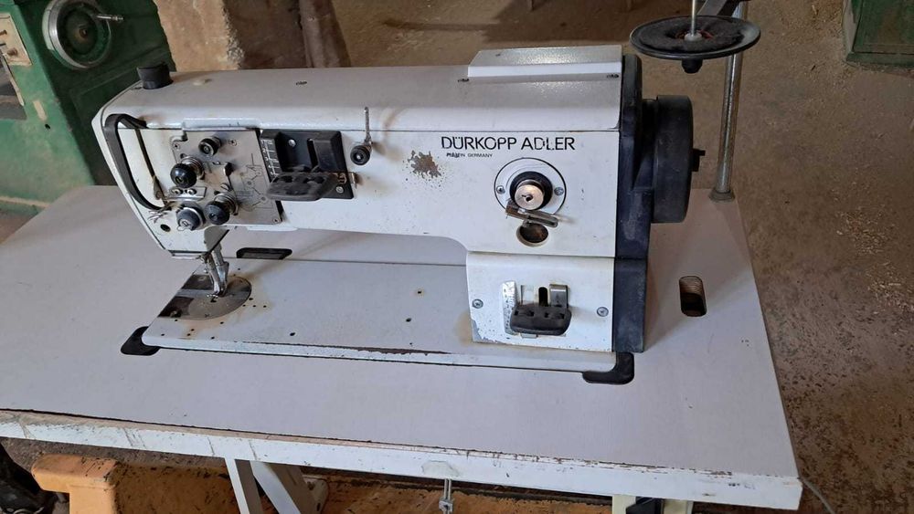 Masina cusut Profesionala Durkopp Adler 367