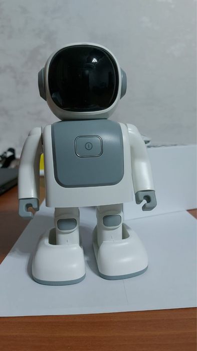 Робот с сказками