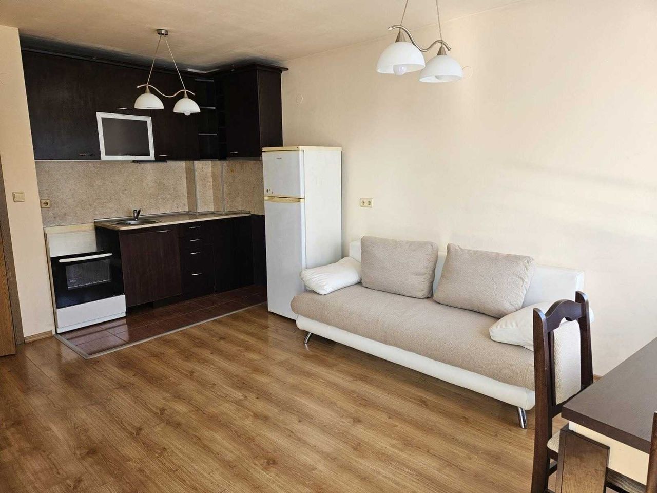 Дава се под наем Двустаен апартамент в София, Мусагеница - 65 кв.м за 600 € - Снимка #1