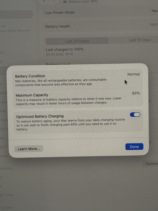 MacBook Air M2, 8GB ram, 512GB SSD baterie 93% state foarte buna