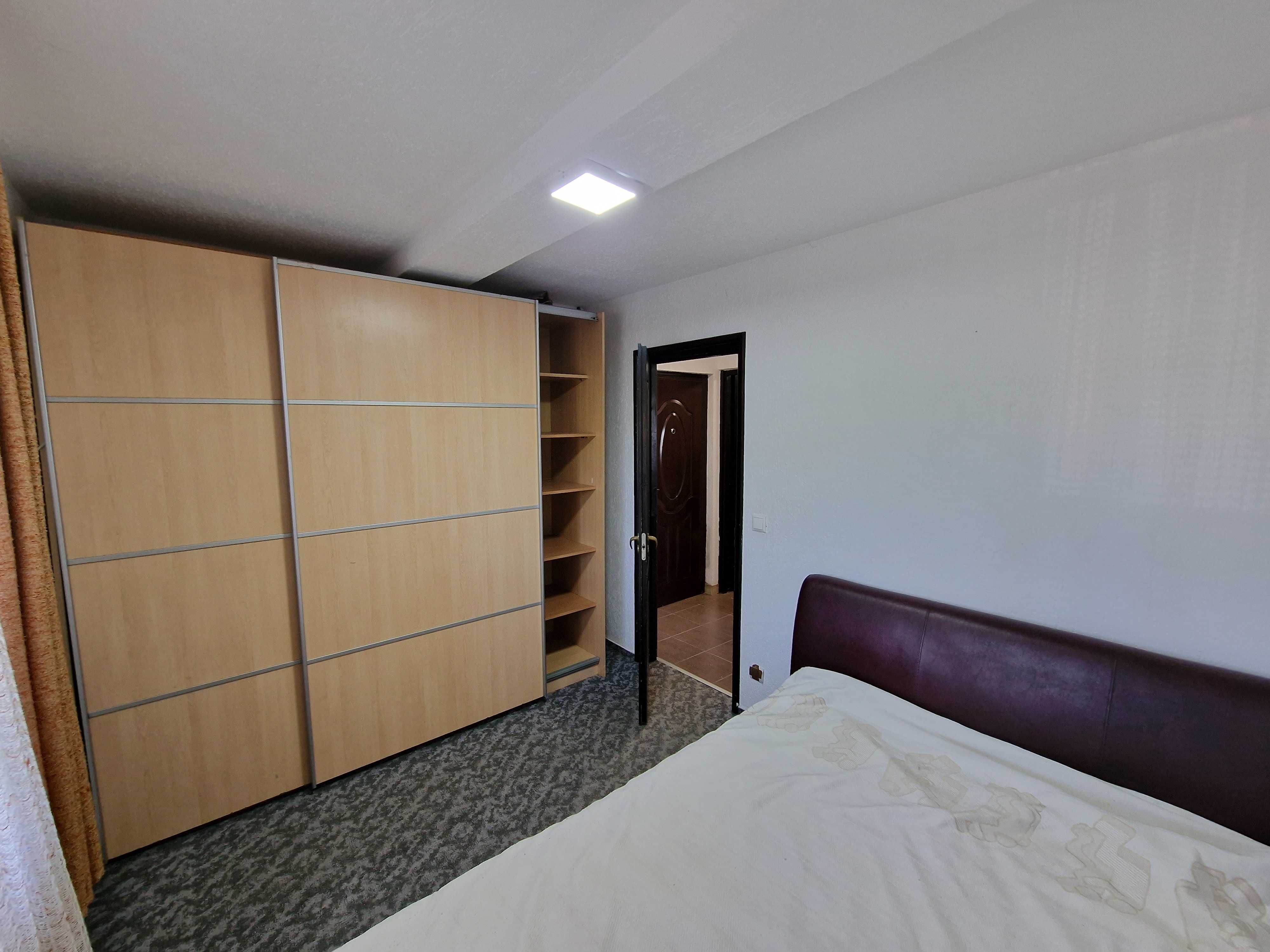 De inchiriat- apartament cu o camera Valea Lupului