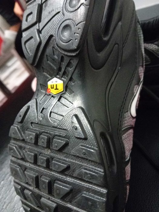 Продавам Nike air max TN