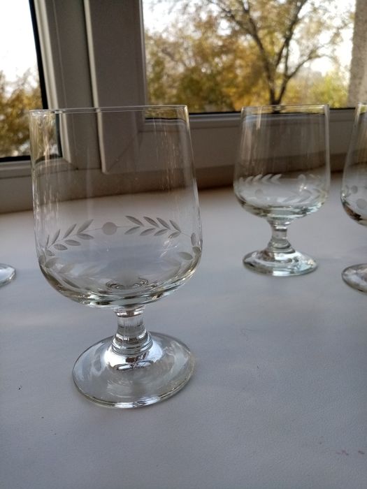 Некомплектные фужеры и  рюмки времен СССР