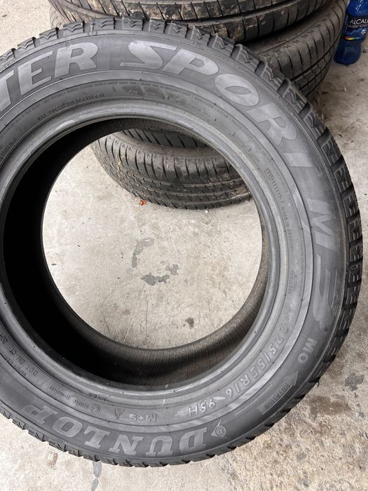 4 anvelope iarna 225/55/16 , Dunlop !
