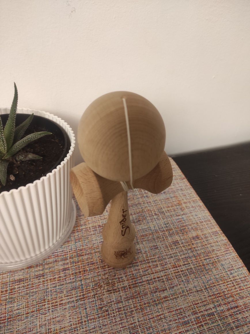 Jucărie kendama Spider originala