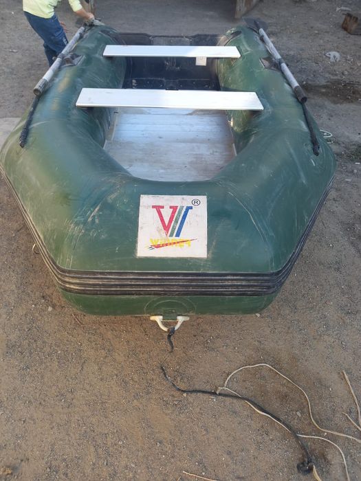 Продам лодку пвх б\у