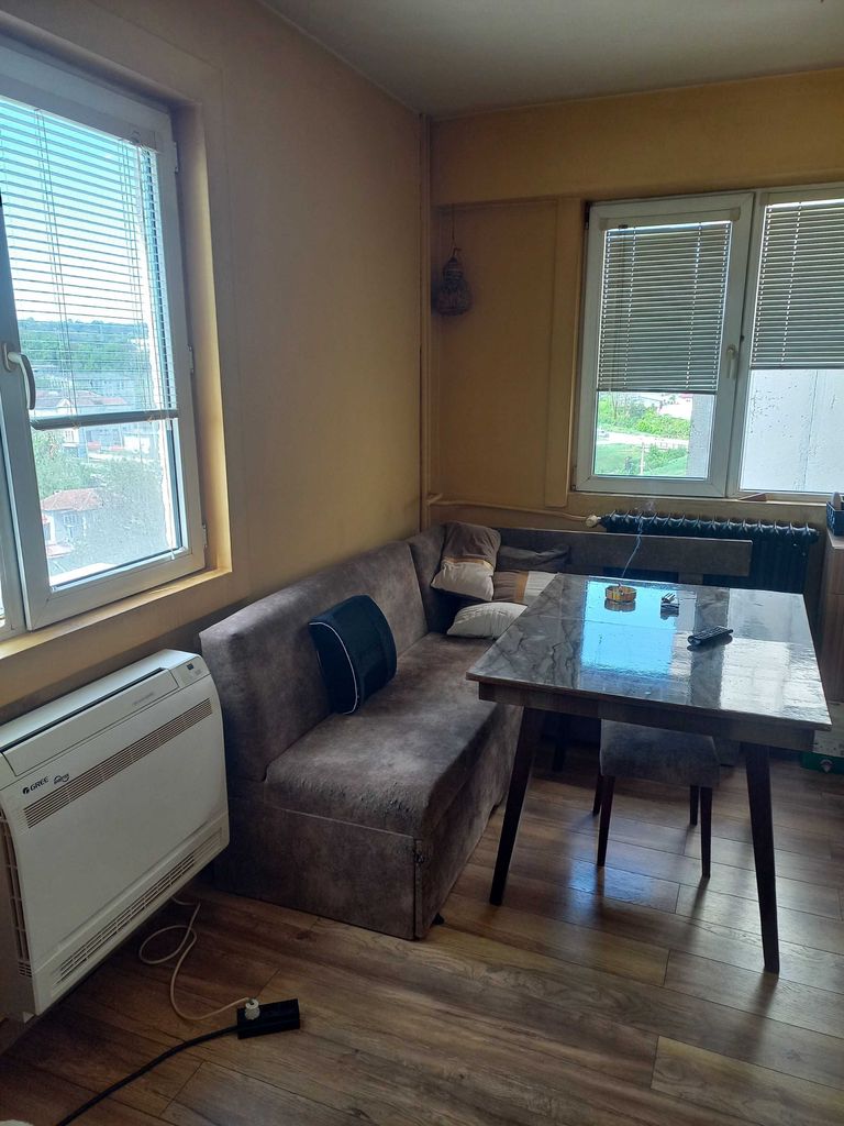 Продава се Двустаен апартамент в Разград, Освобождение - 74 кв.м за 1172 €/кв.м - Снимка #1