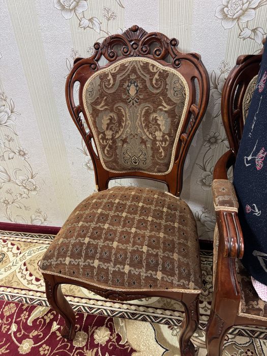 стол стуллар сотилади