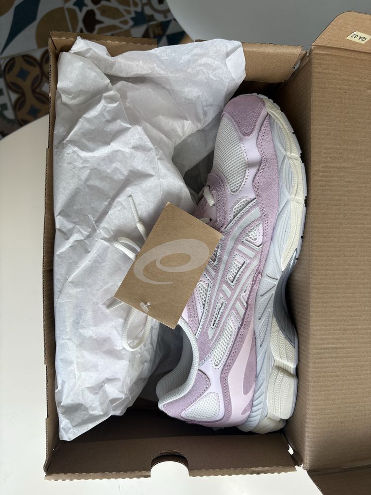 Asics Gel Nyc Cream/Rose Water 46.5 EU