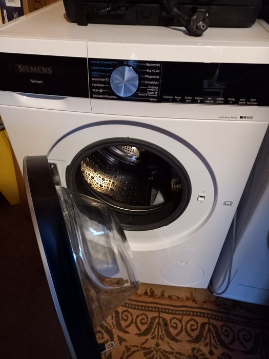 Комби Пералня и сушилня в едно.Сименс 9/6кг.