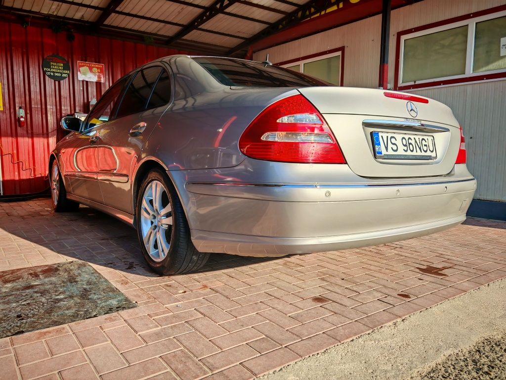 Mercedes E220 W211
