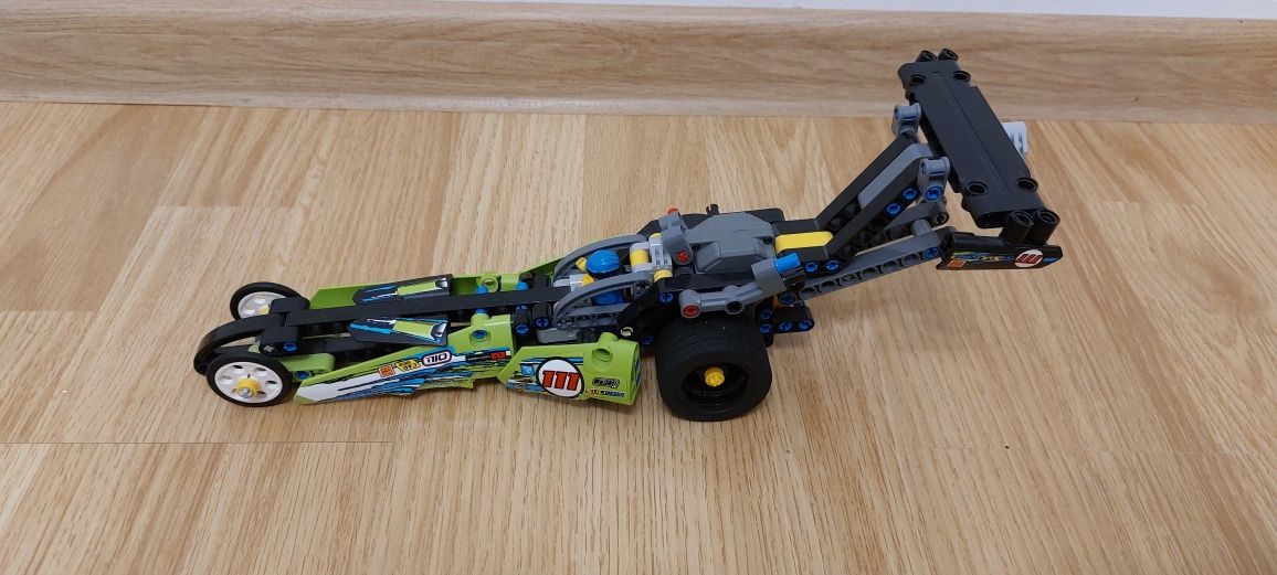 Lego city tehnic 42103
