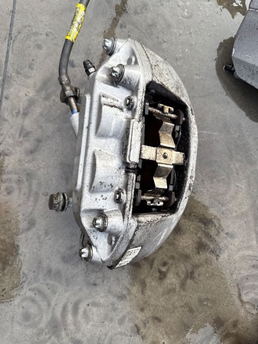 Etrier frana fata dreapta AUDI Q5 8RB 2008 - > 8r0615106be