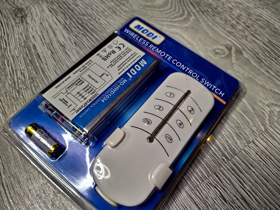 Telecomanda Wireless Universala pentru Lustra 4 canale