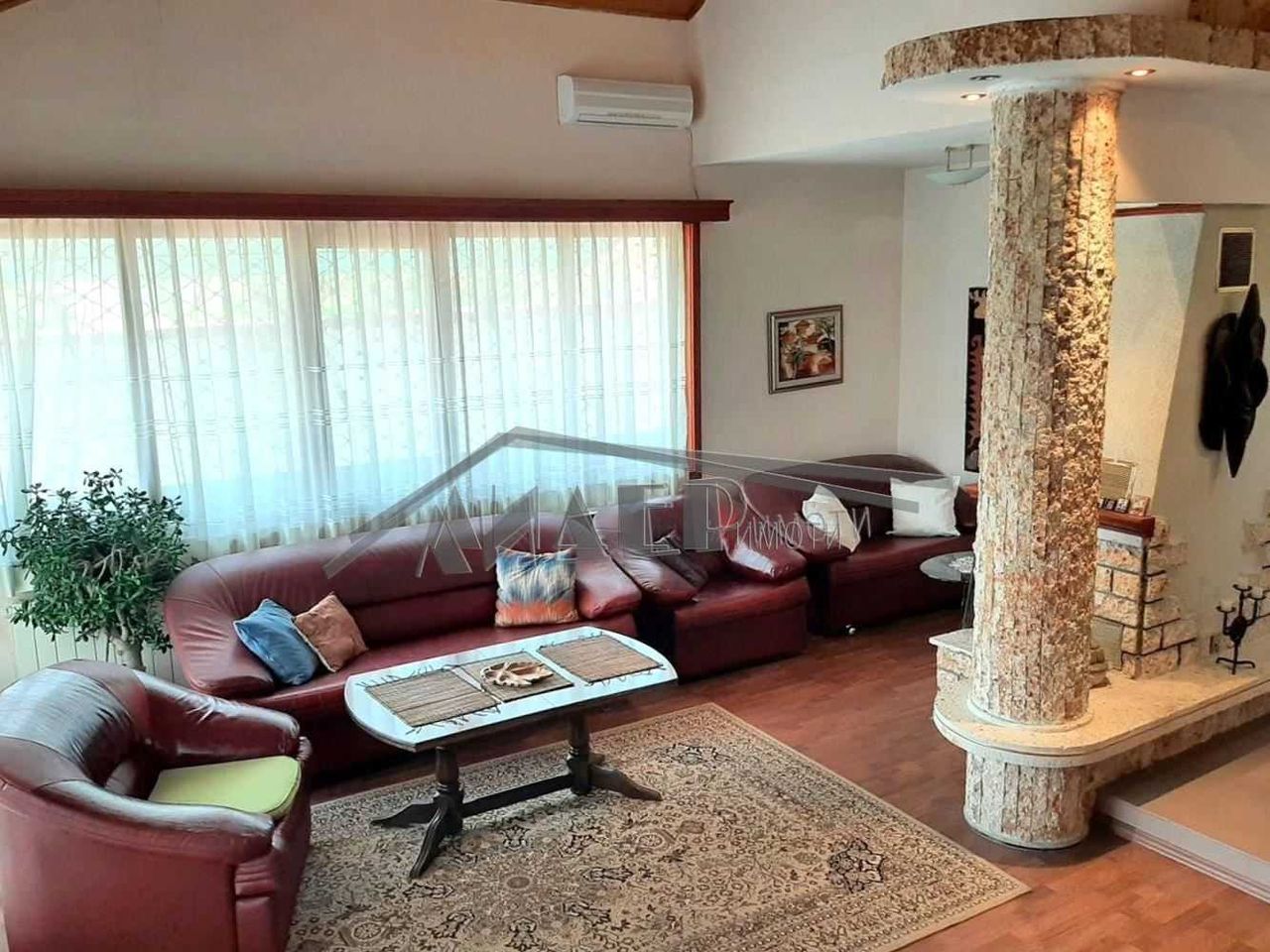 Продава се Къща в с. Белащица, Област Пловдив - 224 кв.м за 1295 €/кв.м - Снимка #11