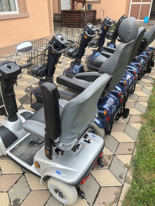 Vând scuter electric, triciclu, căruț, cărucior bătrâni