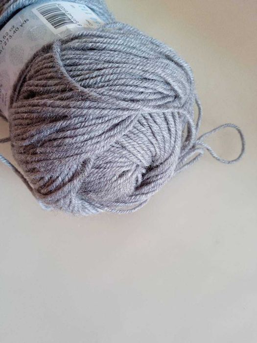 Прежда Вълна 100 гр / 250 м