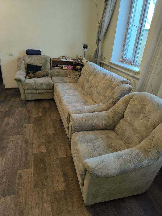 Продается уголок мягкий