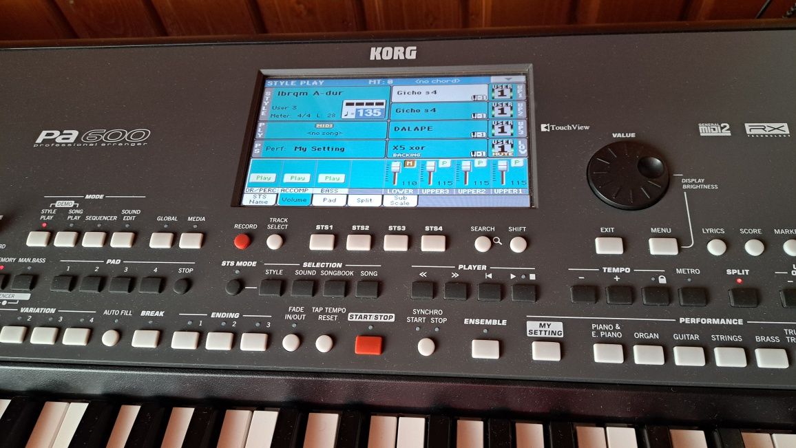 korg pa600 клавир, синтезатор, йоника, аранжор