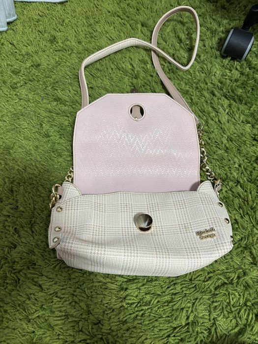 Розова елегантна чанта с верижна дръжка