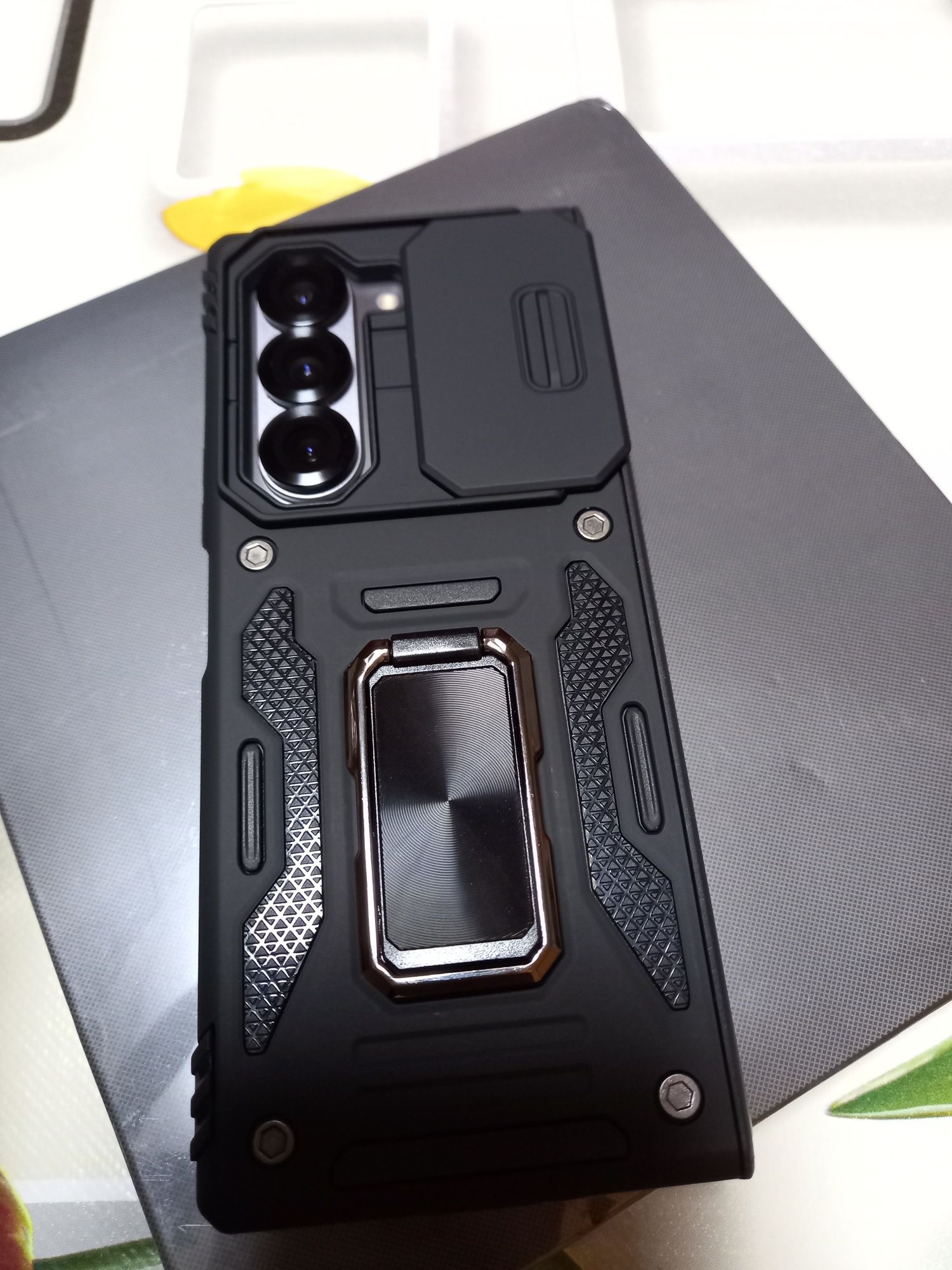 Galaxy Z Fold кейсове