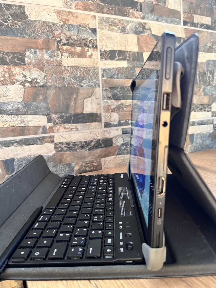Таблет Lenovo 10"  20L4
