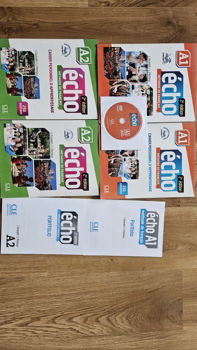 Учебник и учебна тетрадка френски език Echo А2