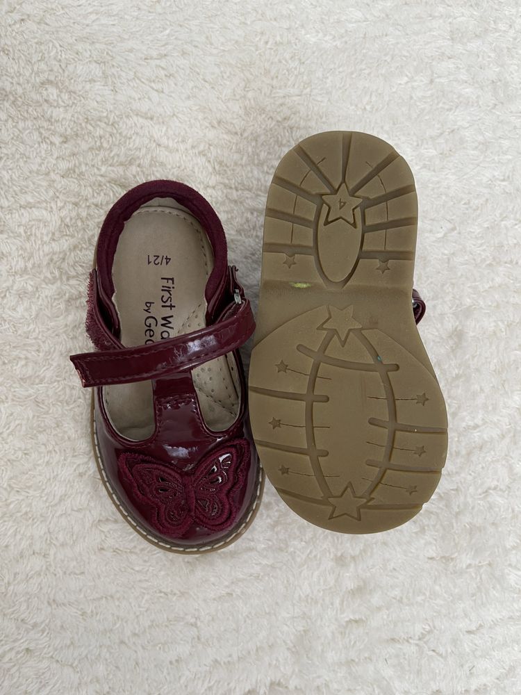 Pantofi fetita, piele naturala 19-21, max(13cm), calitate foarte buna.