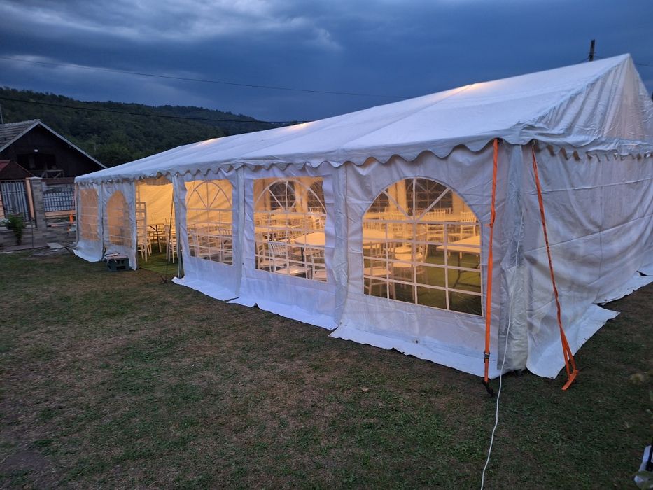 Închiriez pentru evenimente, vitrine frigorifice ,dozator cu 2 linii