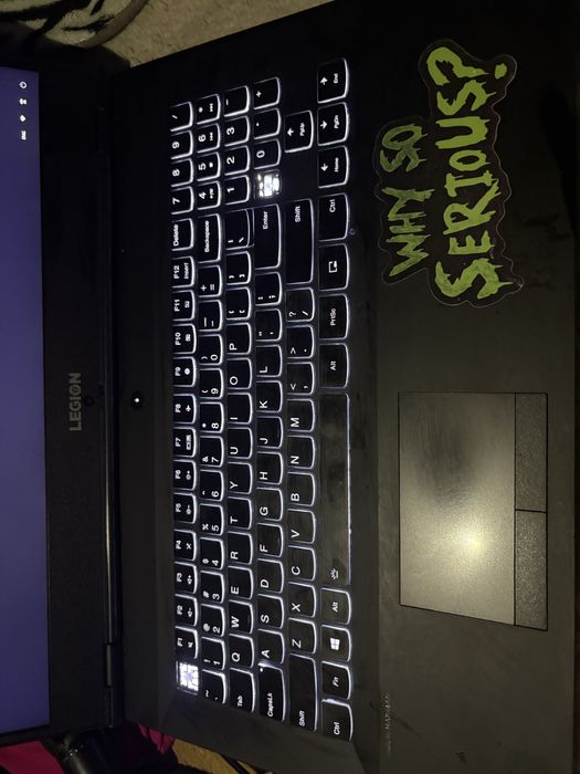 vand laptop de gaming