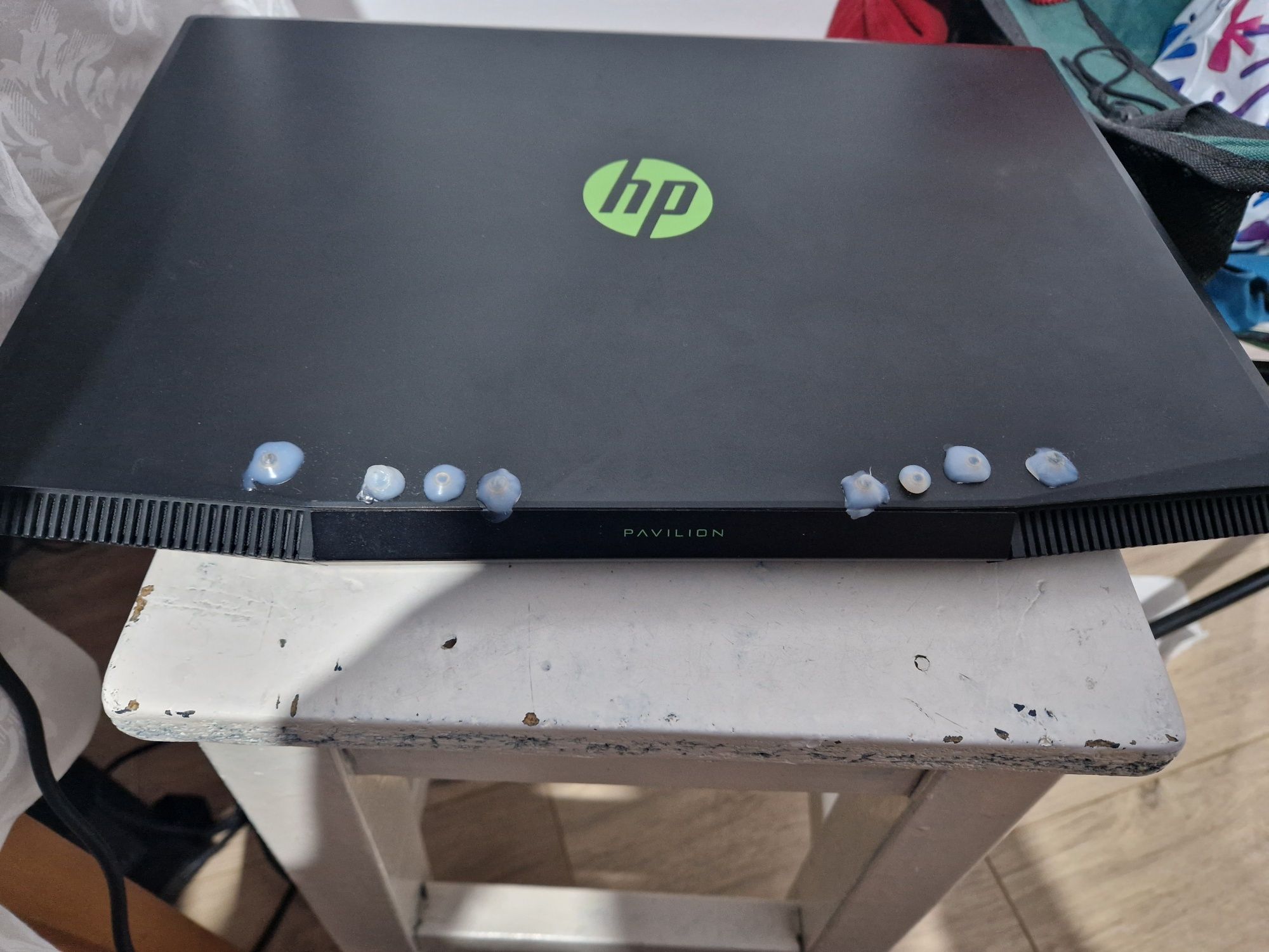 Vand Laptop HP Pavilion i5 8300h si gtx1050ti