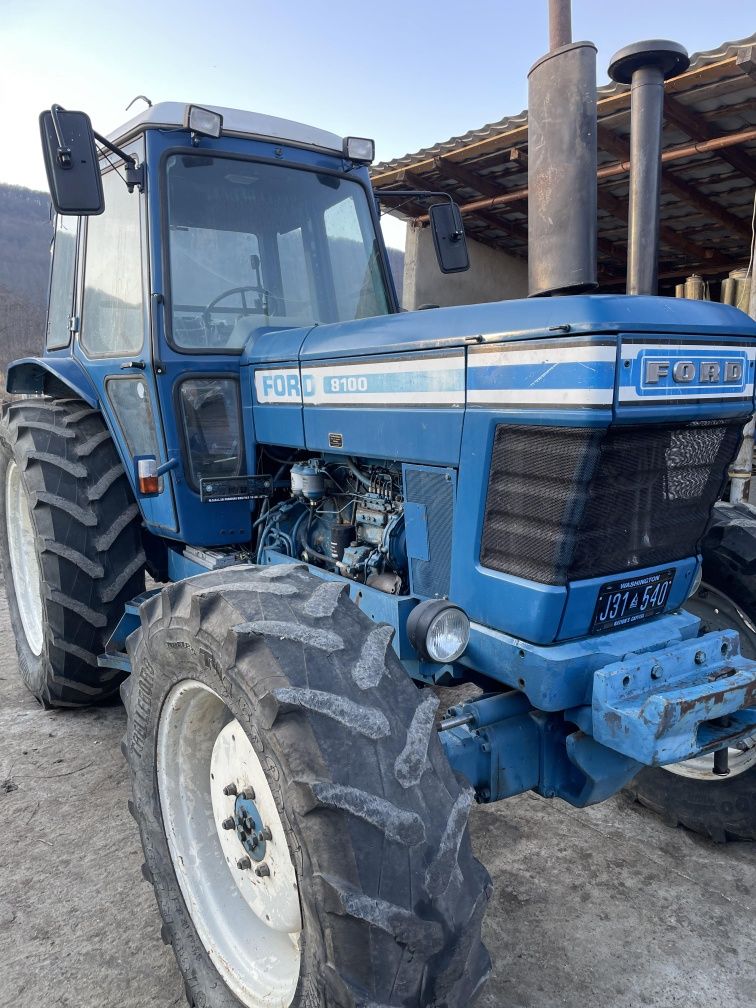 Tractor Ford 120