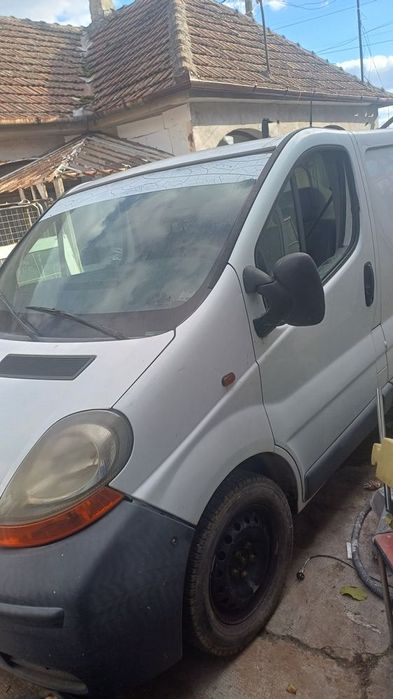 Renault trafic pentru piese