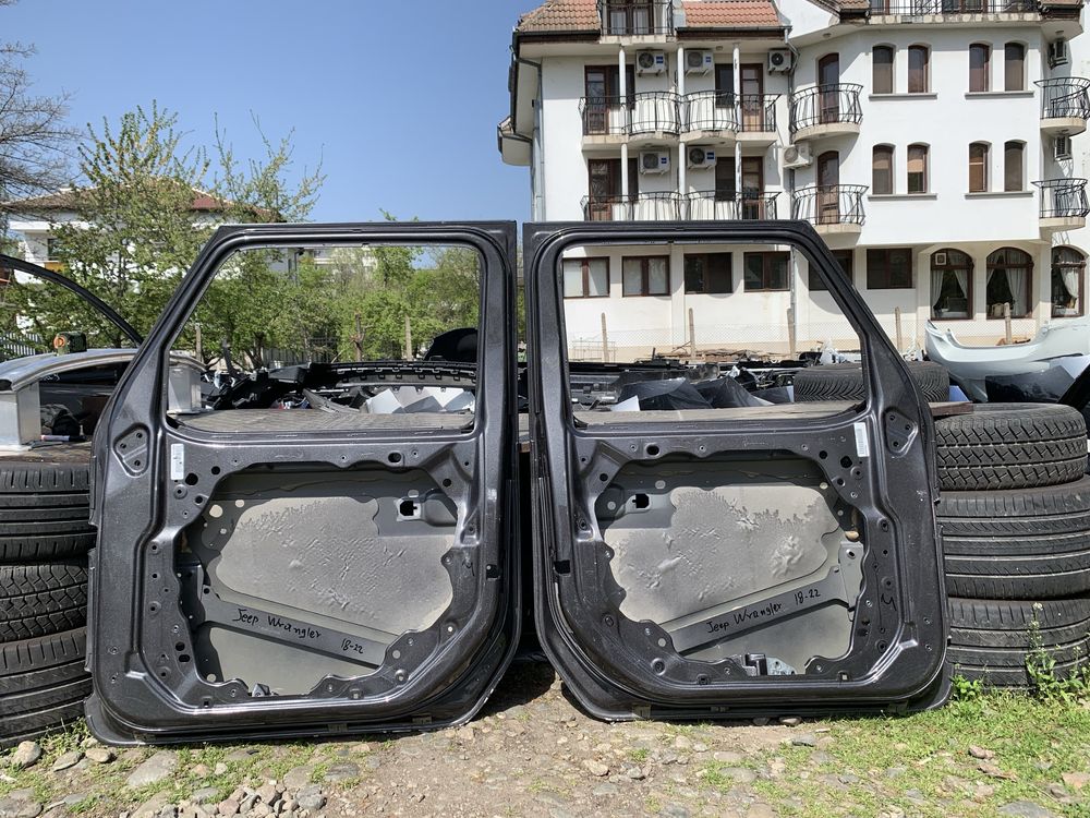 Врата Jeep Wrangler