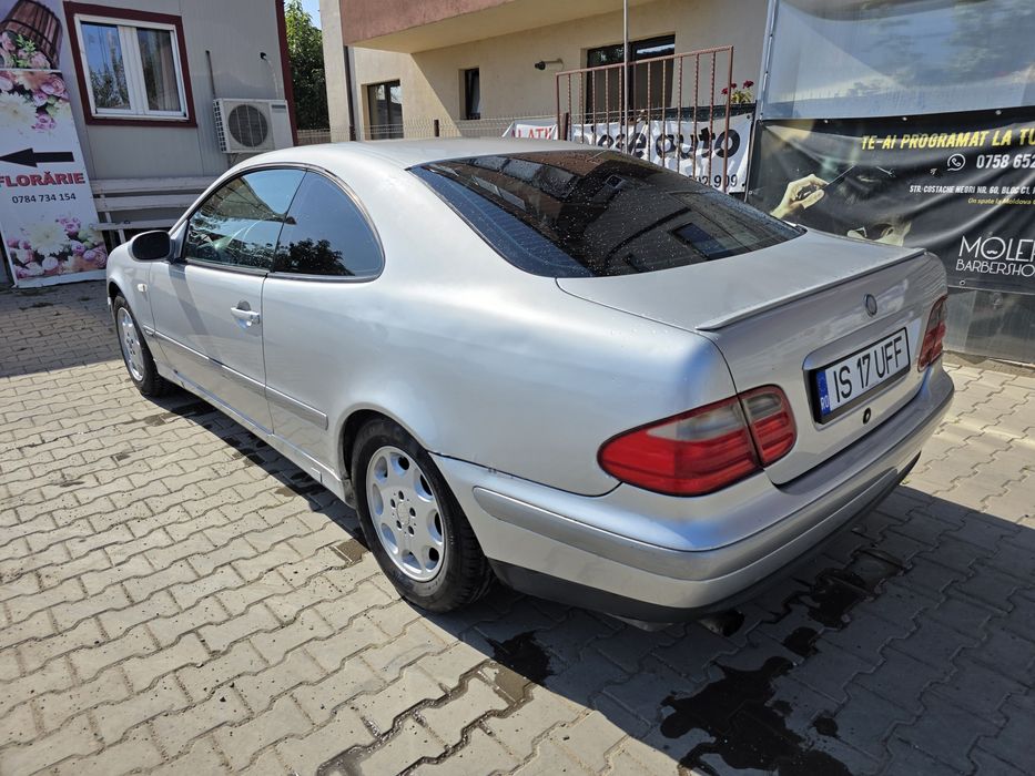 Mercedes CLK W208