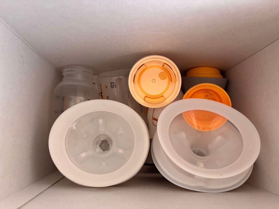 Двуфазна помпа за кърма Medela swinging Maxi