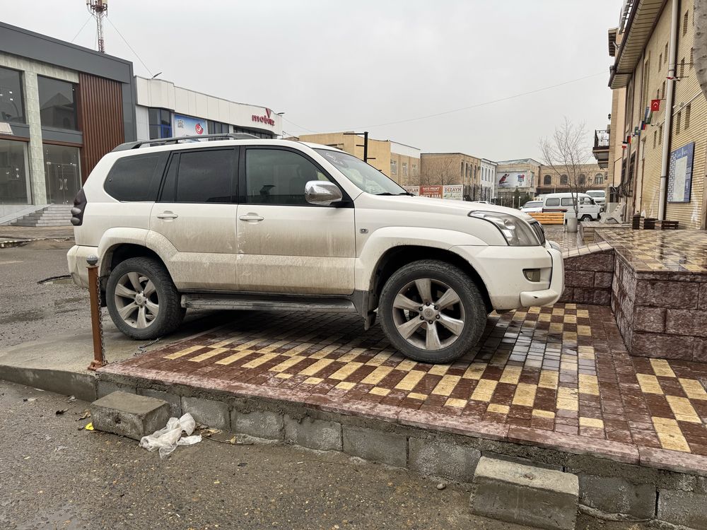 Toyota Prado 120, 2,7L / 2008