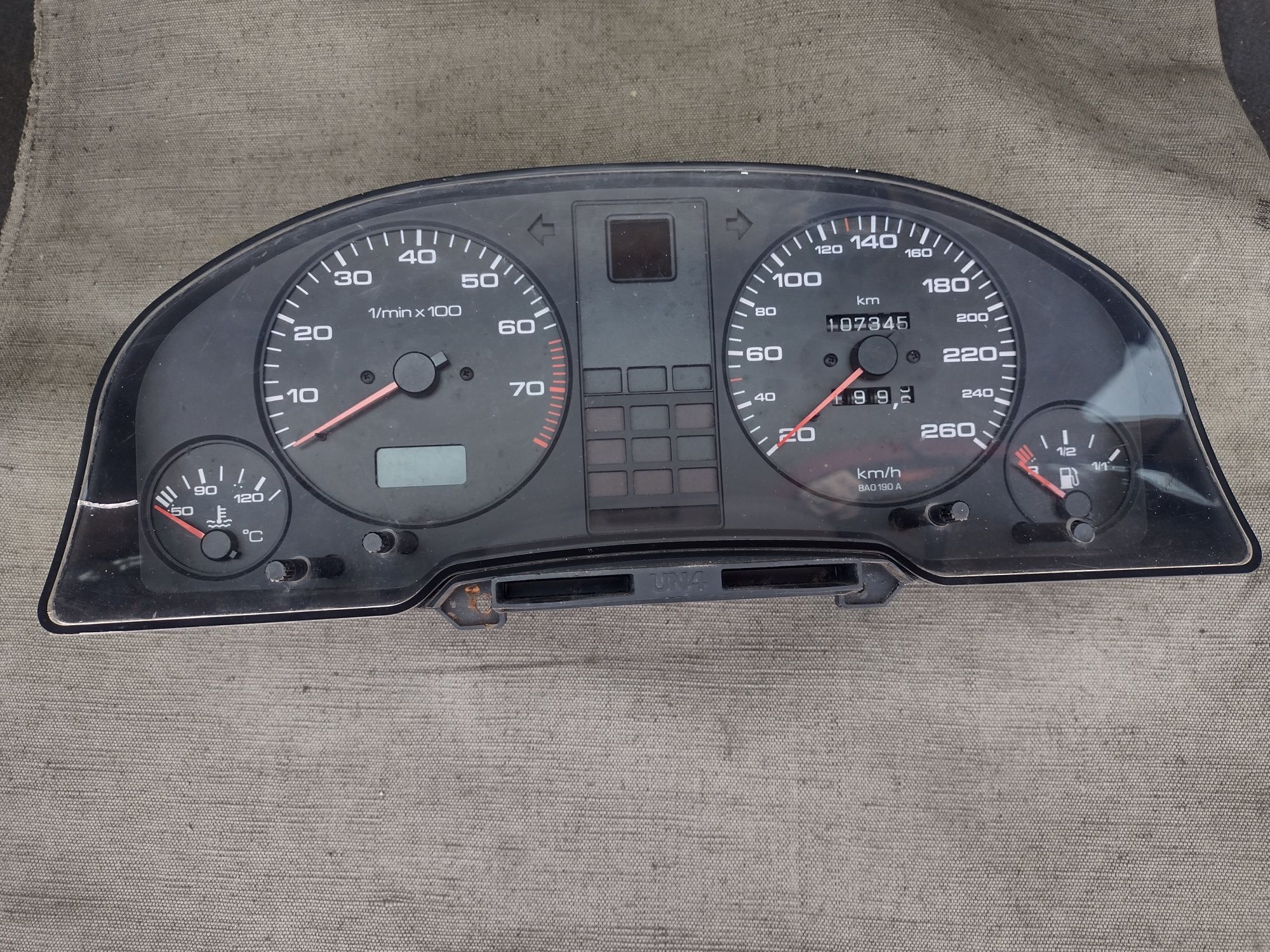Километраж от Audi 90, B3, 2.0