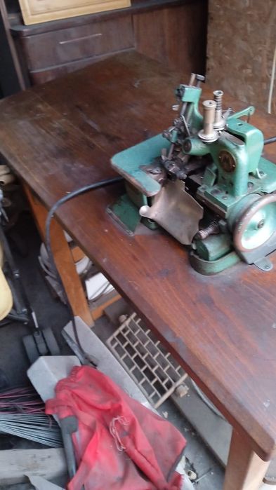 Продам Оверлок Mauser