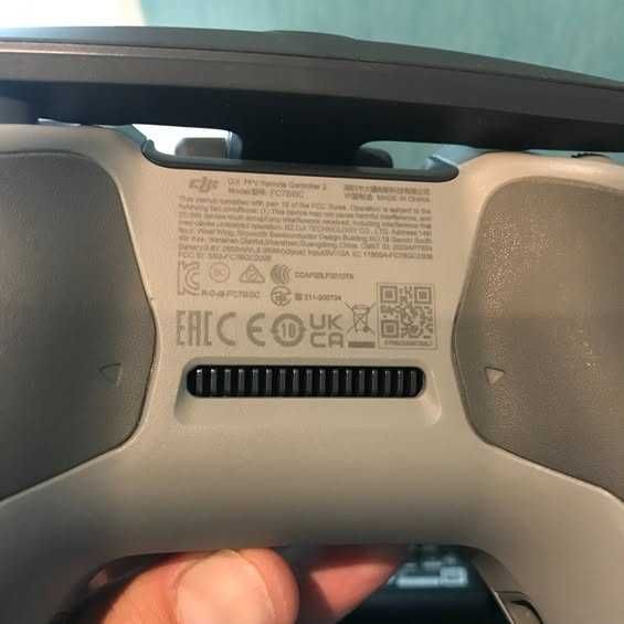 Продава се DJI FPV + аксесоари