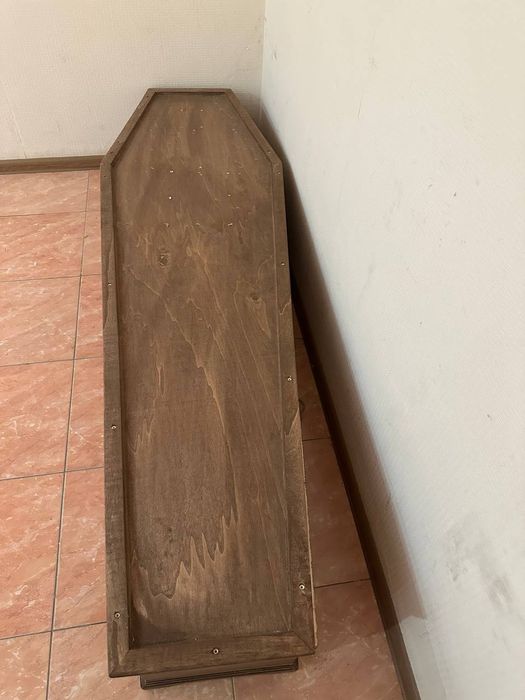 Гроб с цинковым вкладышем б/у цена 4,5 млн